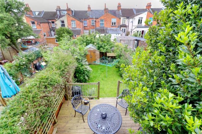 19. Garden 1