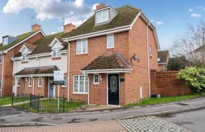 7, Great Marlow, Hook RG27 9UA