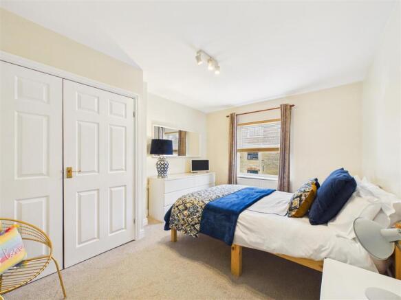 3 bed Mews for sale Image 8