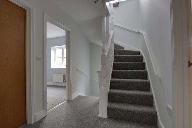 FIRST FLOOR LANDING