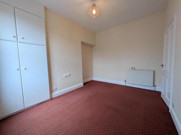 3 bed Terraced to rent Image 11