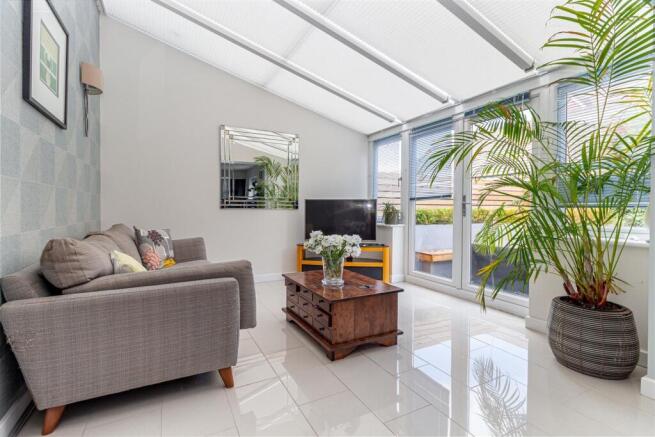 Sitting-room-1.jpg