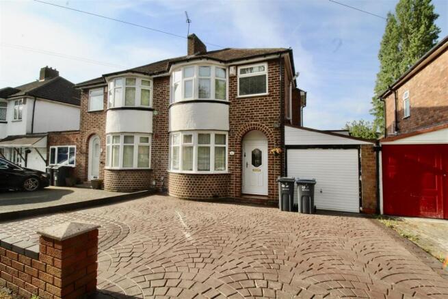 Front Garden/Driveway