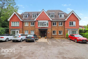 4, Holmes Court, Boundary Road, Grayshott, Hindhead GU26 6TX