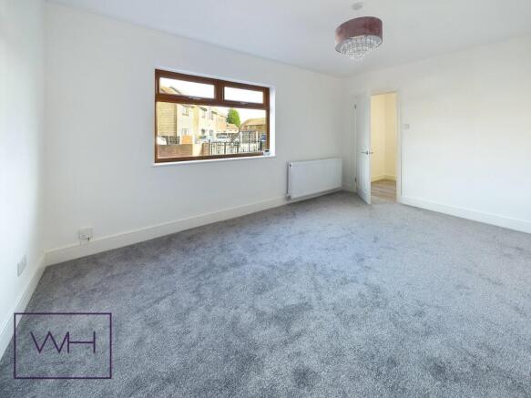 3 bed Semi-Detached to rent Image 12