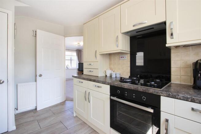 Kitchen3.jpg