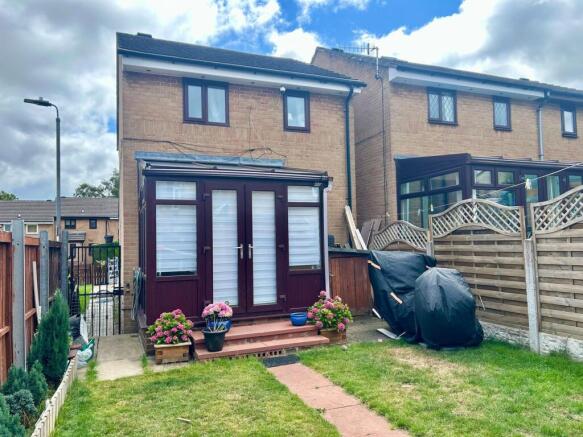 2 bed Detached for sale Image 2