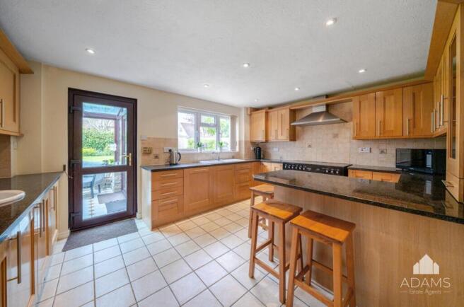 Kitchen/Breakfast Room