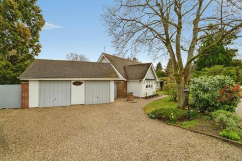 Charles Close, Wroxham, Norwich, Norfolk, NR12