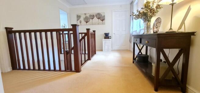 Galleried landing