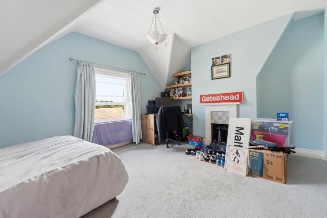 4 bed Terraced for sale Image 9
