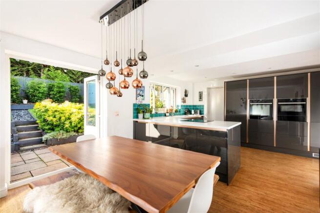 Kitchen/Dining