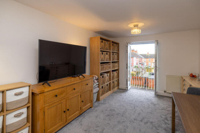 1 bed Flat for sale Image 6