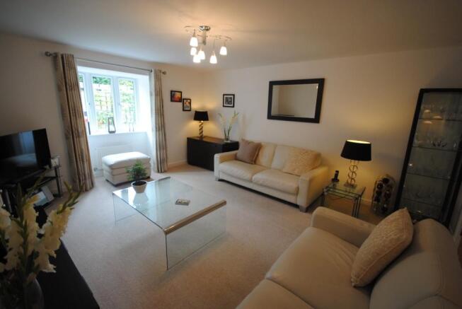 Lounge 2