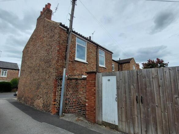 3 bed Semi-Detached to rent Image 12