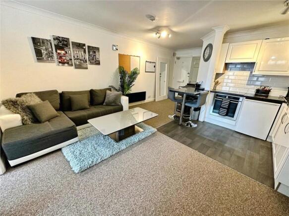 Living Room/Kitchen