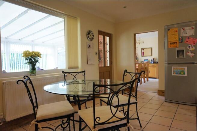 Kitchen / Breakfast