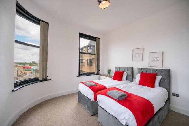 3 bed Apartment for sale Image 7