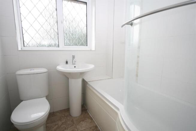 Bathroom.JPG