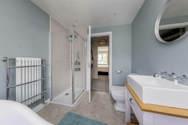 En-Suite Bathroom