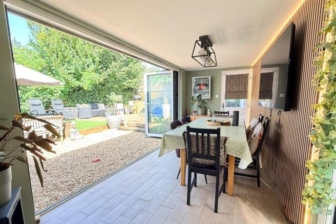 Moneyfly Road, VERWOOD