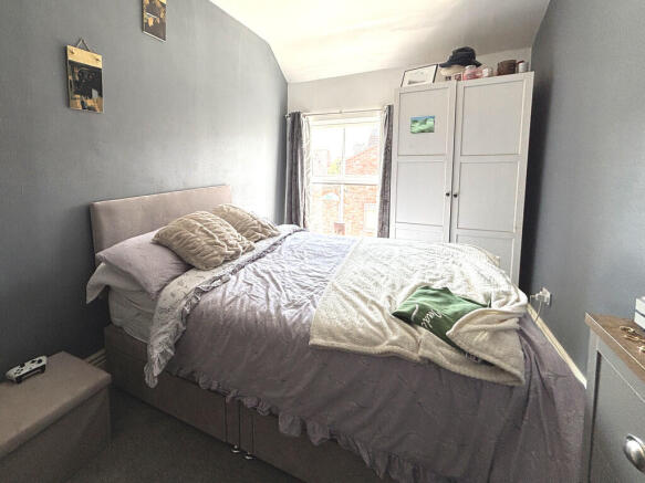 3 bed Terraced for sale Image 10