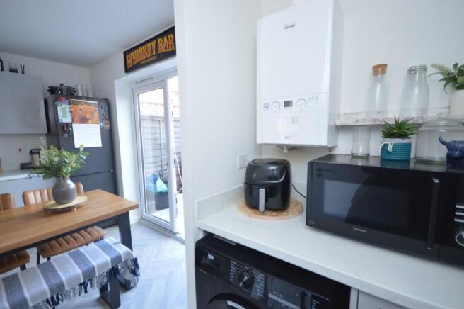 Curlew Way, Cheddar, BS27 photo 4