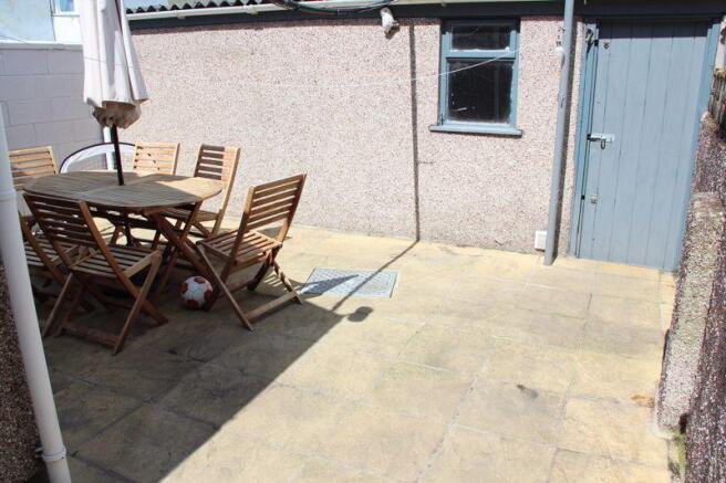 REAR COURTYARD