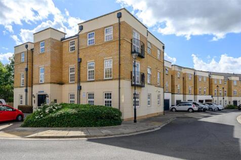 Bishopfields Drive, York, YO26 4WN