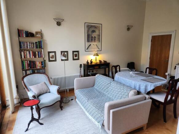 1 bed Apartment to rent Image 6