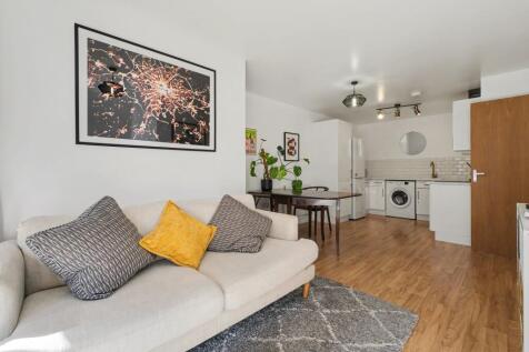 Mildmay Avenue, London, N1