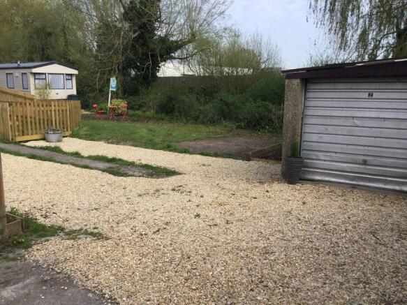 Garage & Driveway Parking