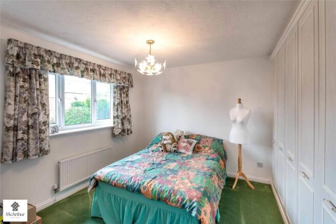 4 bed Detached for sale Image 12