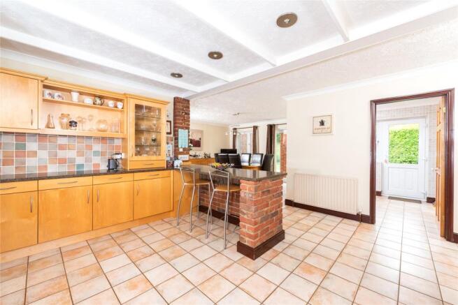 Kitchen/Breakfast Rm