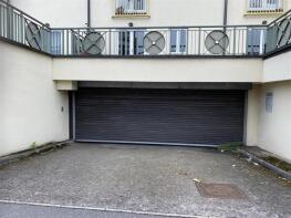 Flat 1, Charter House, St Georges Road, City Centre, Bristol BS1 5TU