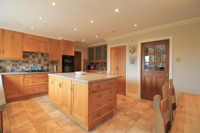Kitchen / Breakfast