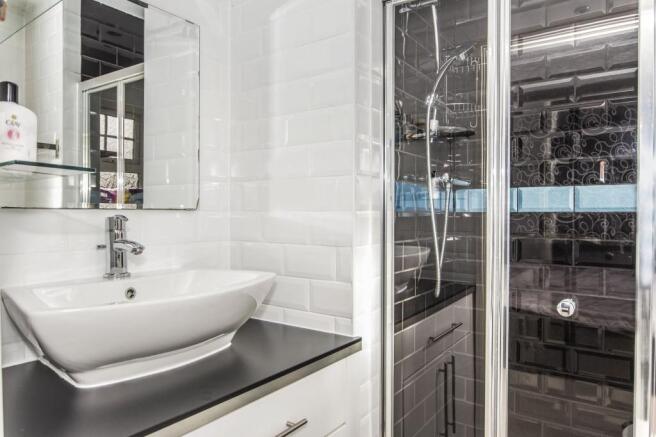 En Suite Shower Room
