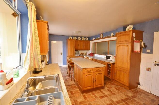 Kitchen (1)