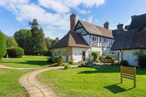 2 Mews House, Roffey Park, Forest Road, Colgate RH12 4TD
