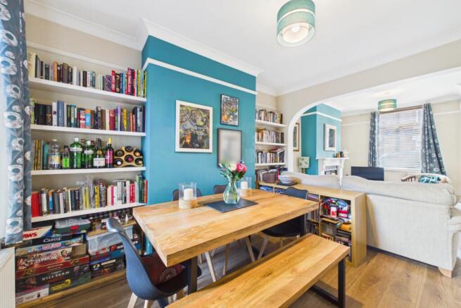 2 bed Terraced for sale Image 7