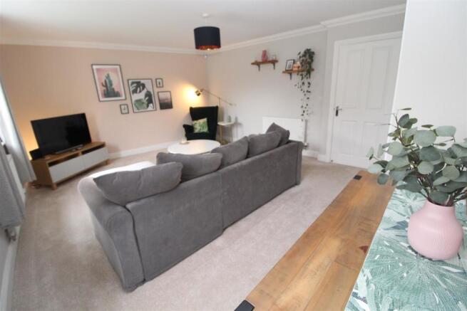 Sitting/Dining Room