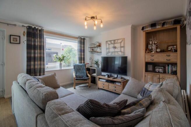 805460 - living room