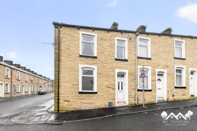 3-bed terraced on Raglan Road, Burnley, BB11 4LS, £60,000