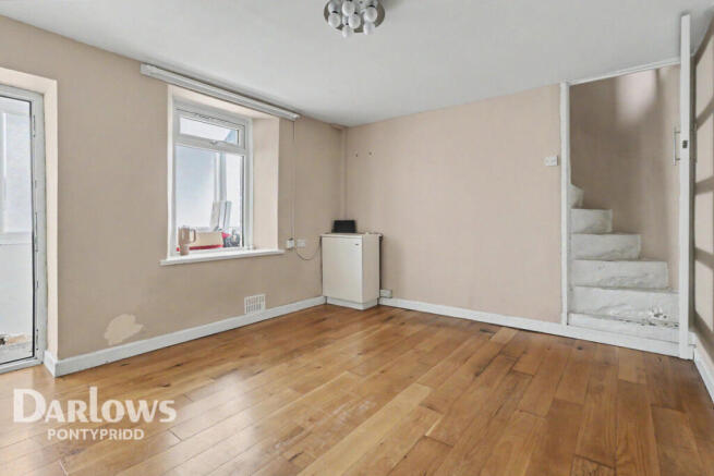 Old Park Terrace, Pontypridd photo 4