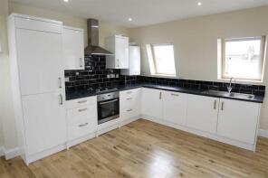 13a, Collingbourne Road, London W12 0JG