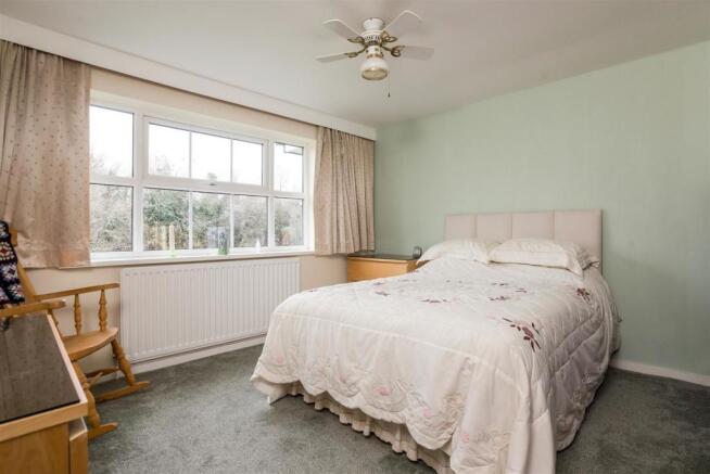 6 Dovehouse Drive-14.jpg