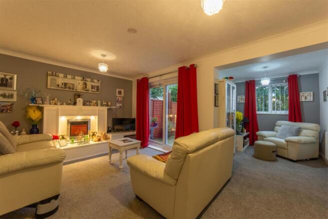 74 Kingsland Walk-9.jpg