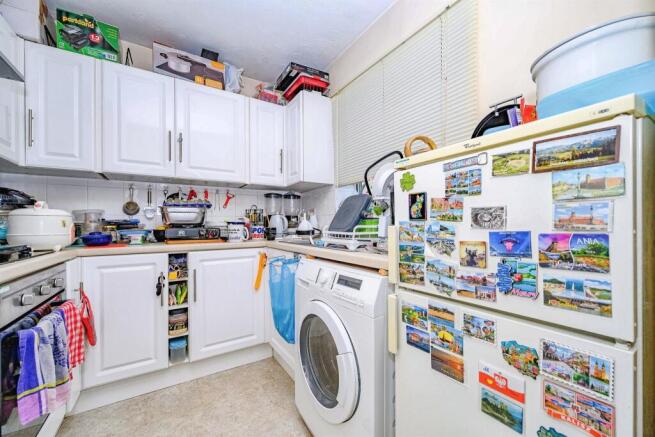Hales Park Close, Hemel Hempstead photo 4