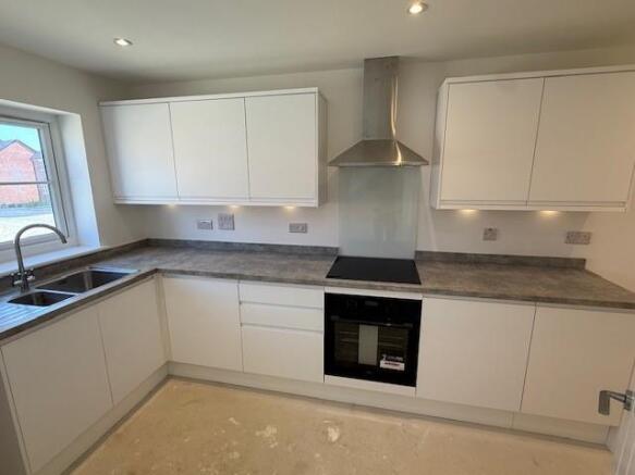 Plot 310 Kitchen 1.jpg