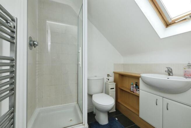 4 bed Terraced for sale Image 12